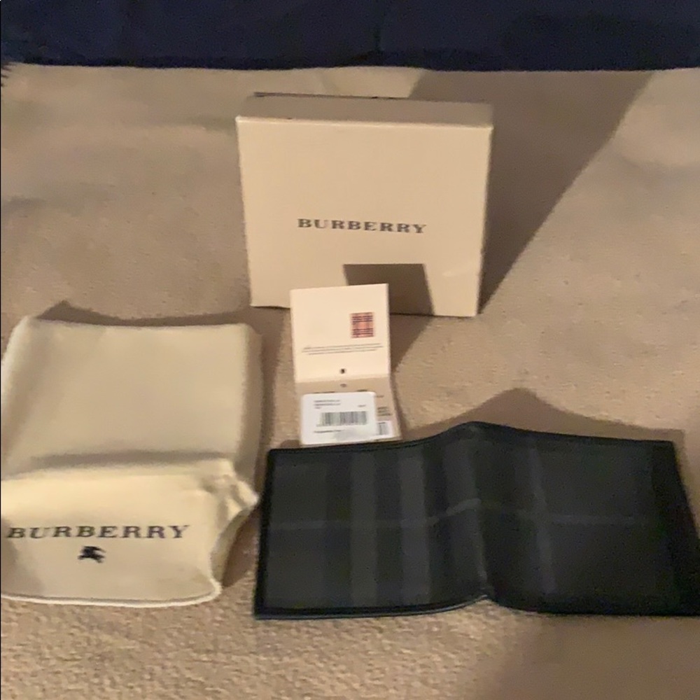 Mens Burberry Wallet